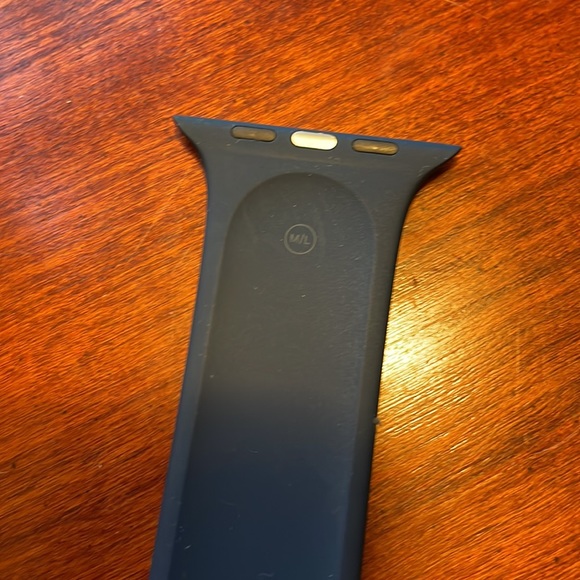 Apple Watch 7 45mm Bands - Picture 2 of 3